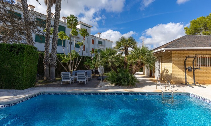 Resale - Villa -
Orihuela Costa - Las Filipinas