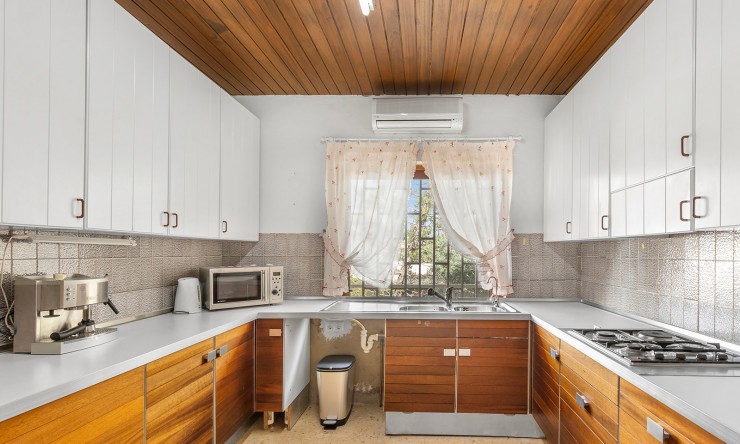 Resale - Villa -
Orihuela Costa - Las Filipinas