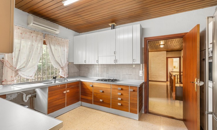 Resale - Villa -
Orihuela Costa - Las Filipinas