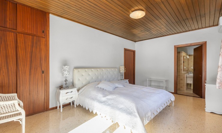 Resale - Villa -
Orihuela Costa - Las Filipinas