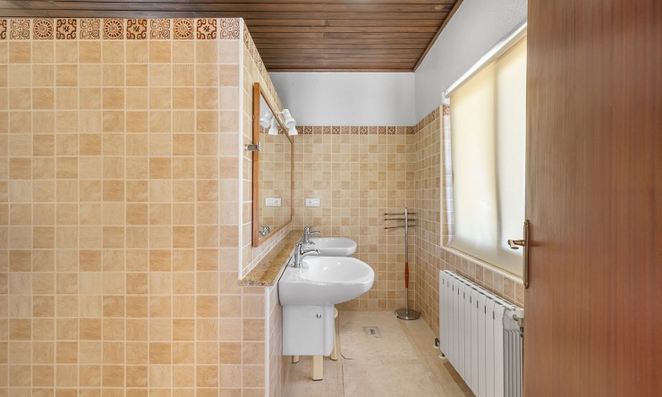 Resale - Villa -
Orihuela Costa - Las Filipinas
