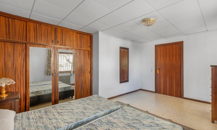 Resale - Villa -
Orihuela Costa - Las Filipinas