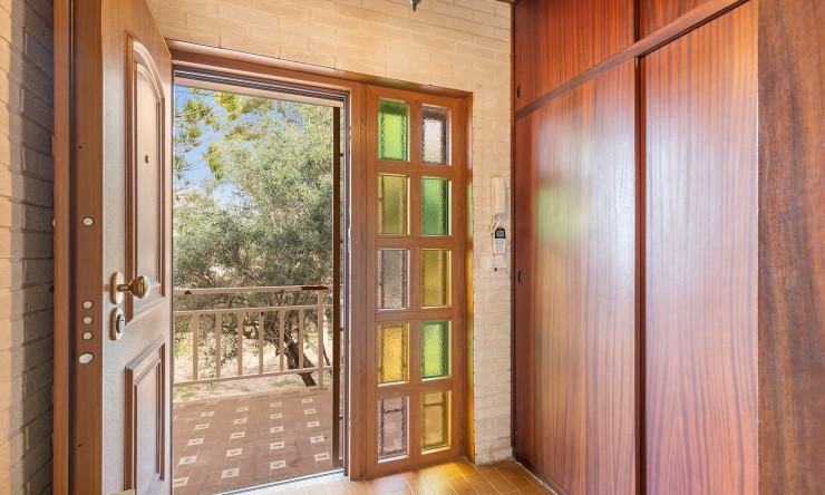 Resale - Villa -
Orihuela Costa - Las Filipinas