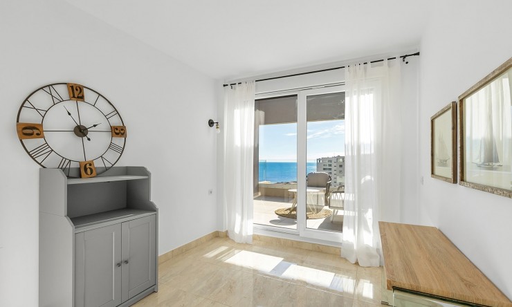 Resale - Penthouse -
Torrevieja - Punta Prima