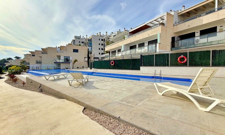 Resale - Apartment -
Orihuela Costa - Campoamor