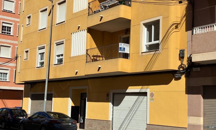 Resale - Apartment -
Almoradí