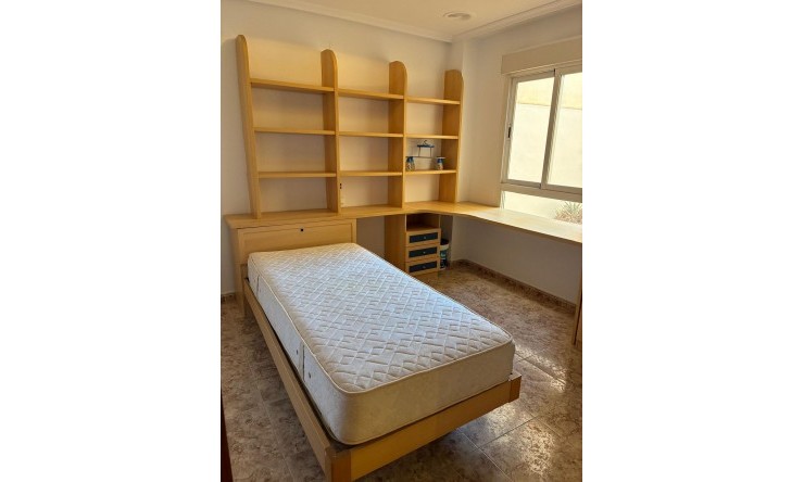 Resale - Apartment -
Almoradí