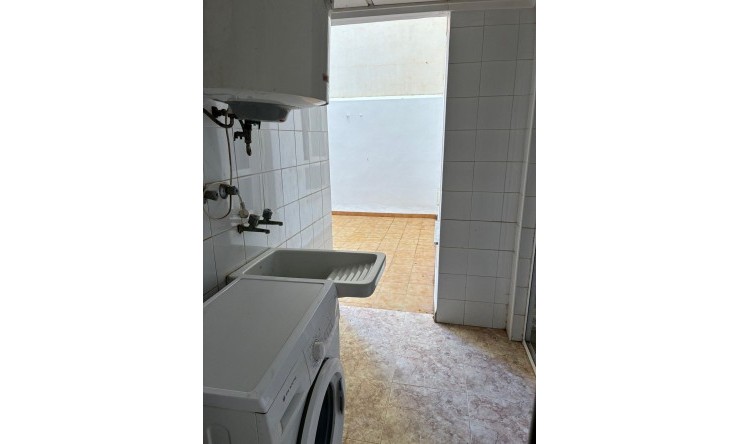 Resale - Apartment -
Almoradí