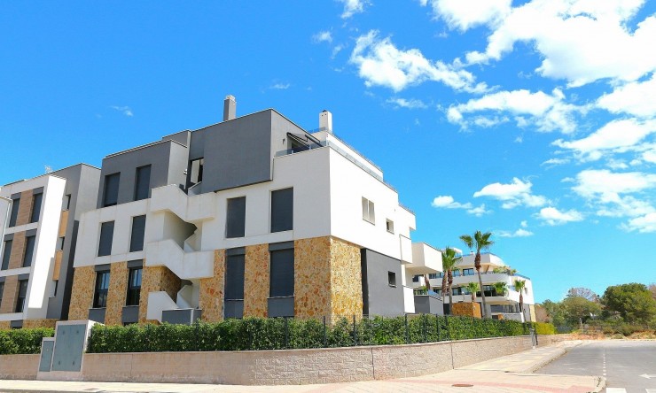 Resale - Penthouse -
Los Altos