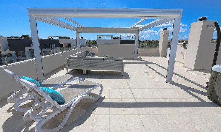 Resale - Penthouse -
Los Altos