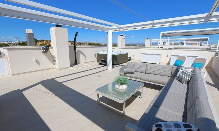 Resale - Penthouse -
Los Altos