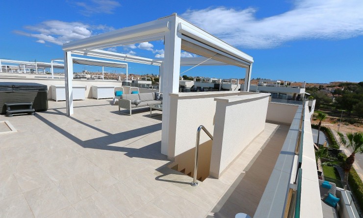 Resale - Penthouse -
Los Altos