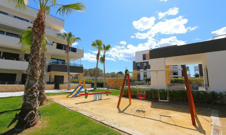 Resale - Penthouse -
Los Altos