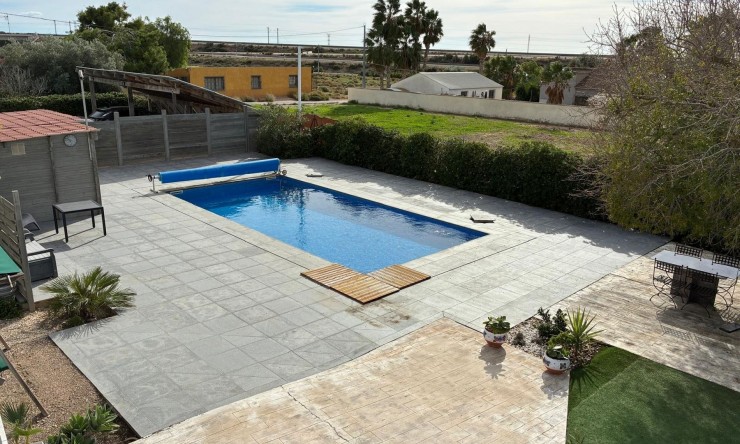 Resale - Detached Villa -
Crevillente