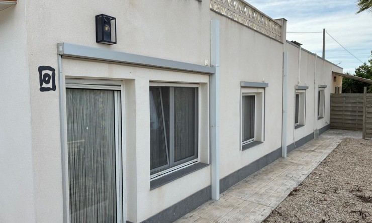 Resale - Detached Villa -
Crevillente