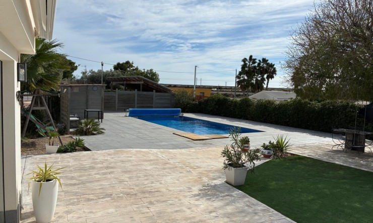 Resale - Detached Villa -
Crevillente