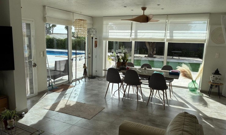 Resale - Detached Villa -
Crevillente