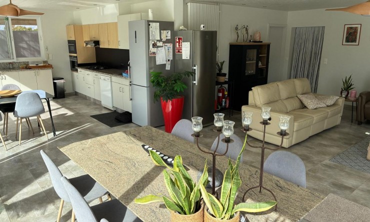 Resale - Detached Villa -
Crevillente