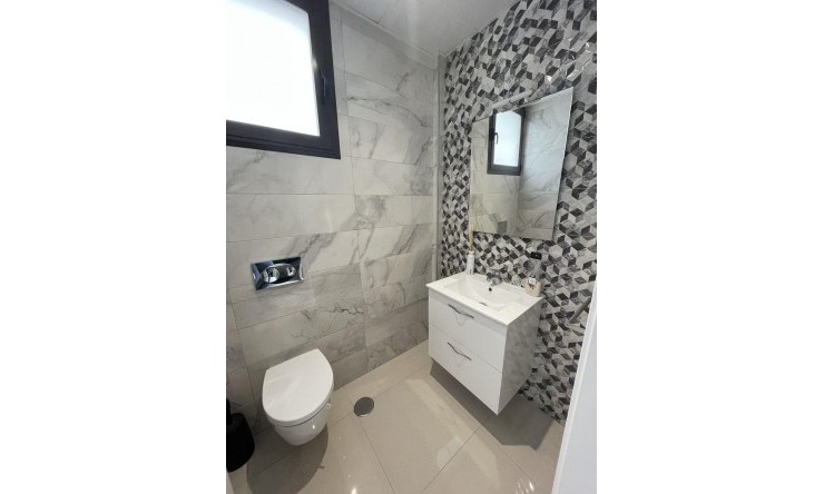 Resale - Semi-detached house -
Villamartin
