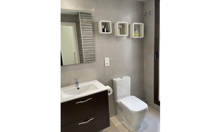 Resale - Semi-detached house -
Villamartin