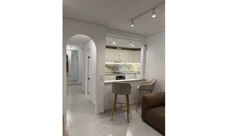 Resale - Apartment -
Lomas De Campoamor
