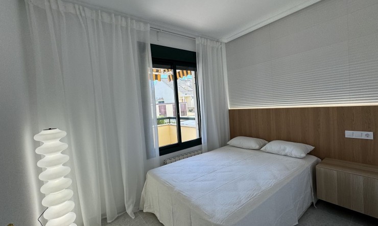 Resale - Apartment -
Lomas De Campoamor