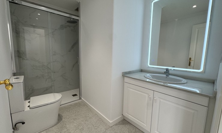 Resale - Apartment -
Lomas De Campoamor