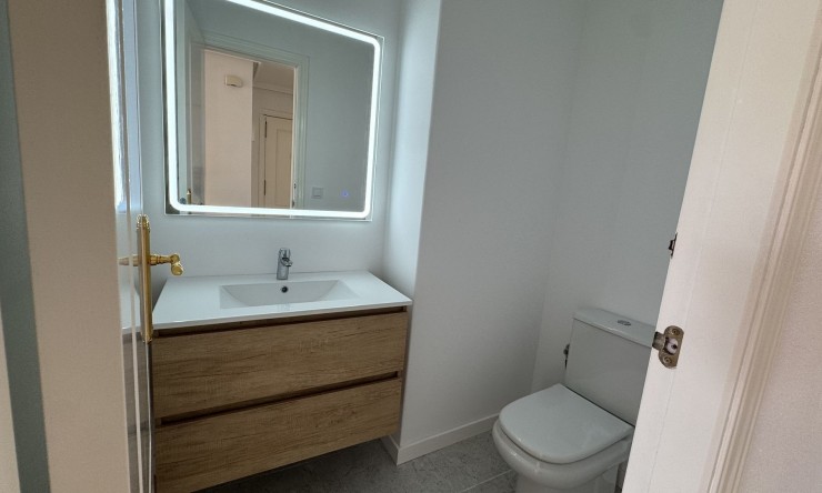 Resale - Apartment -
Lomas De Campoamor