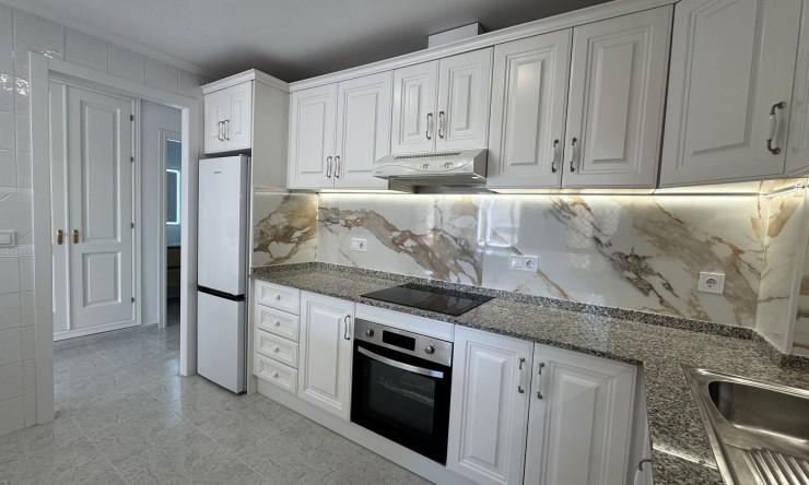 Resale - Apartment -
Lomas De Campoamor