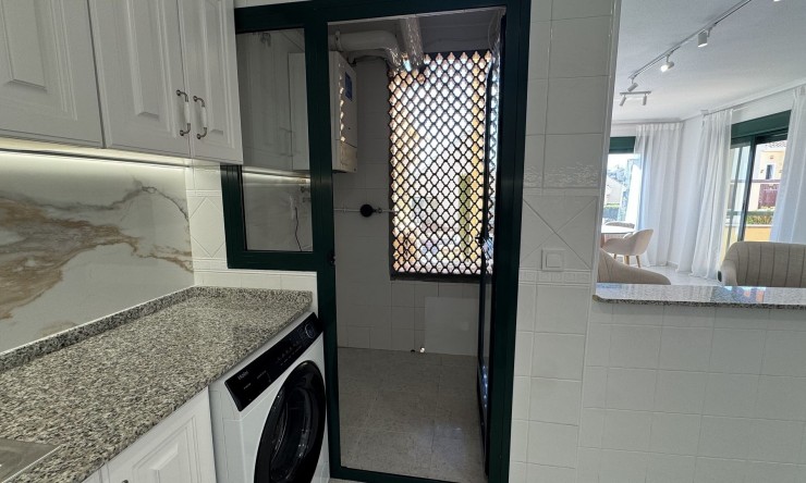 Resale - Apartment -
Lomas De Campoamor