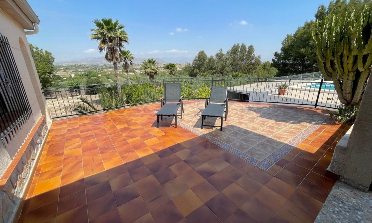 Resale - Detached Villa -
El Rebolledo