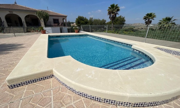 Resale - Detached Villa -
El Rebolledo