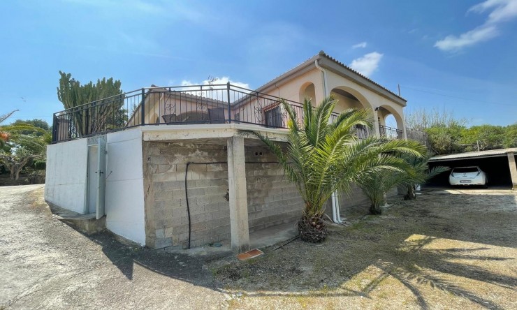 Resale - Detached Villa -
El Rebolledo