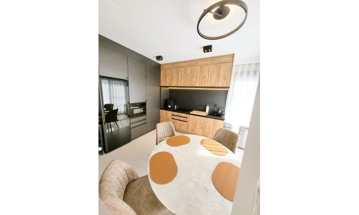 Rynek Wtórny - Apartament -
San Miguel de Salinas