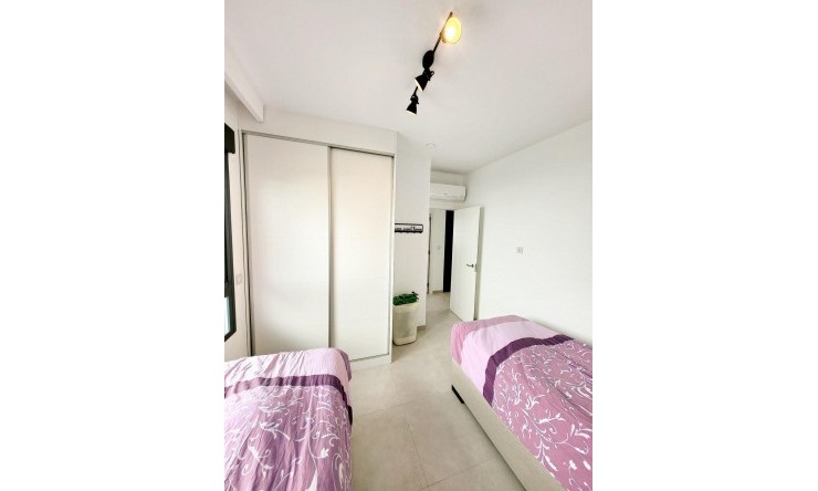 Rynek Wtórny - Apartament -
San Miguel de Salinas