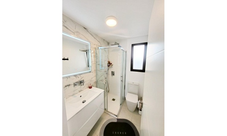 Rynek Wtórny - Apartament -
San Miguel de Salinas