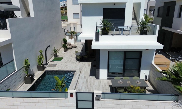 Revente - Villa -
Benijofar