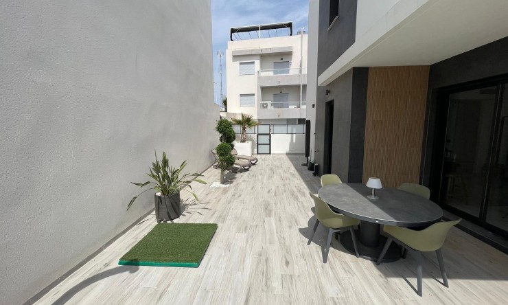 Revente - Villa -
Benijofar
