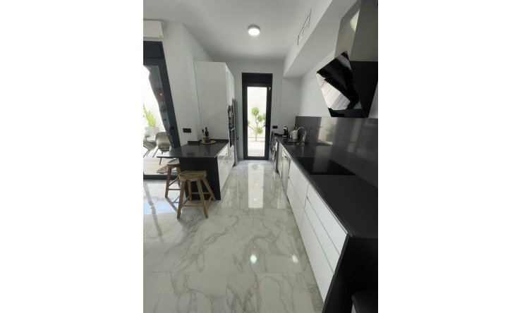 Revente - Villa -
Benijofar