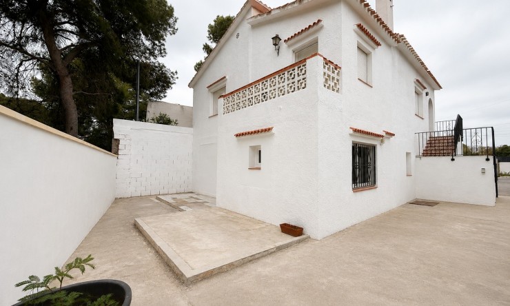 Resale - Villa -
Denia - Las Rotas / Les Rotes