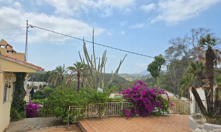 Resale - Chalet -
Altea - La Vieja
