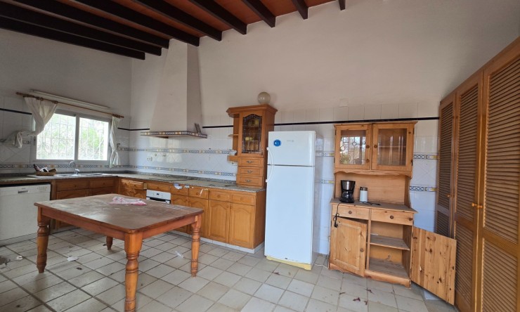 Resale - Chalet -
Altea - La Vieja