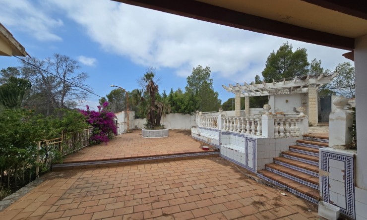 Resale - Chalet -
Altea - La Vieja