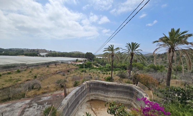Resale - Chalet -
Altea - La Vieja