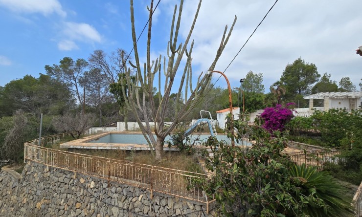 Resale - Chalet -
Altea - La Vieja