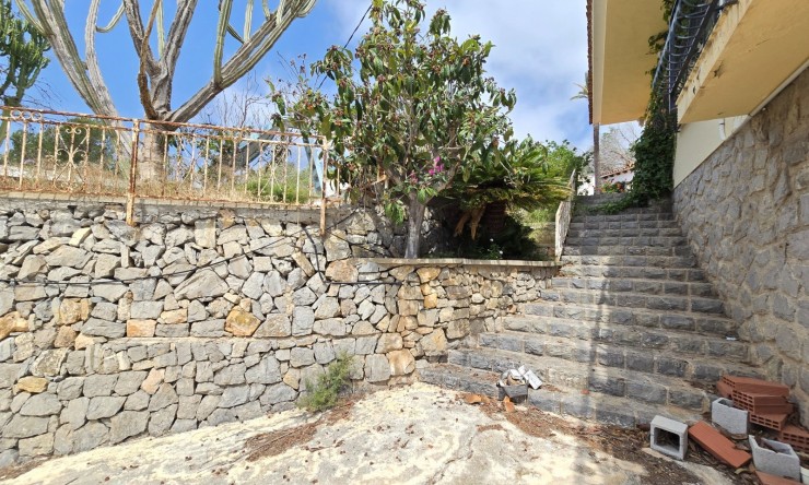 Resale - Chalet -
Altea - La Vieja