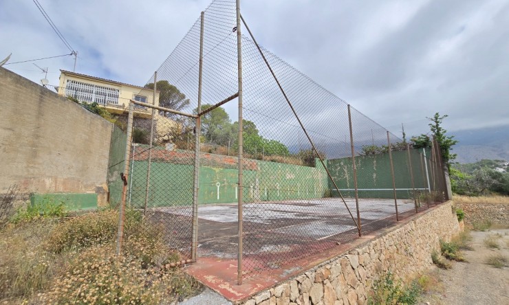 Resale - Chalet -
Altea - La Vieja
