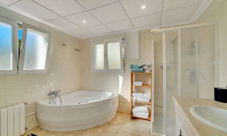 Resale - Villa -
Altea - Altea La Vella