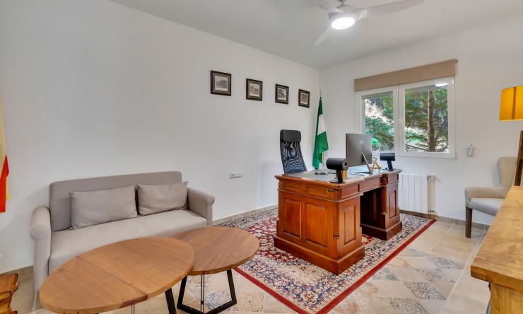 Resale - Villa -
Altea - Altea La Vella