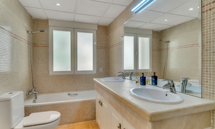 Resale - Villa -
Altea - Altea La Vella
